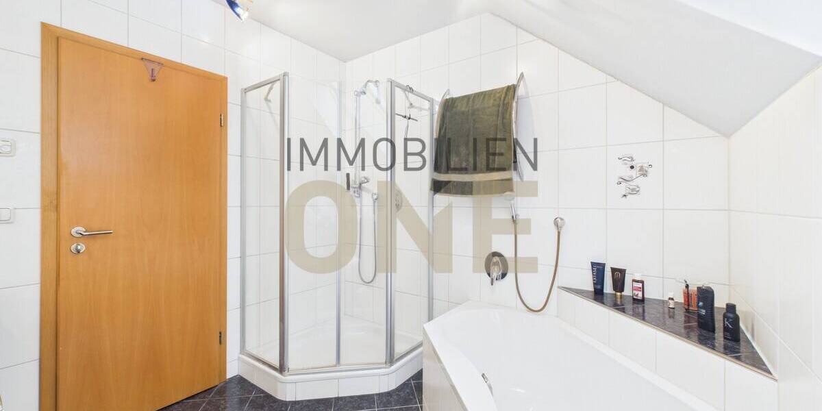 Einfamilienhaus Nittendorf Etterzhausen - 8 Zimmer, 259 m&sup2;, 975.000&euro; | Angebot:25985199