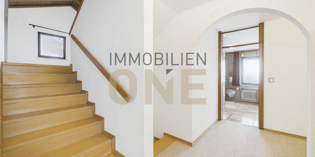 Einfamilienhaus Pfatter - 7 Zimmer, 215 m&sup2;, 335.000&euro; | Angebot:25689788
