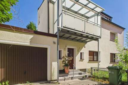 Haus zum Kaufen in Regensburg 450.000 € 119 m² 5.5 zimmer