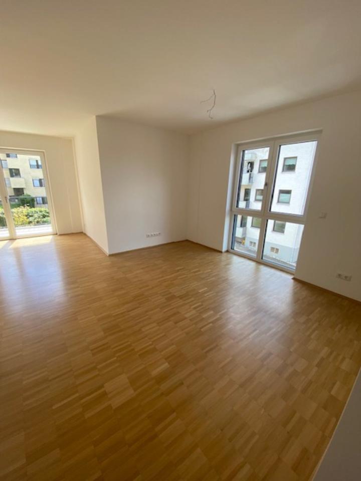 ***Neuwertige 4-Zimmer Wohnung mit großzügigem Balkon universitätsnah in Regensburg**