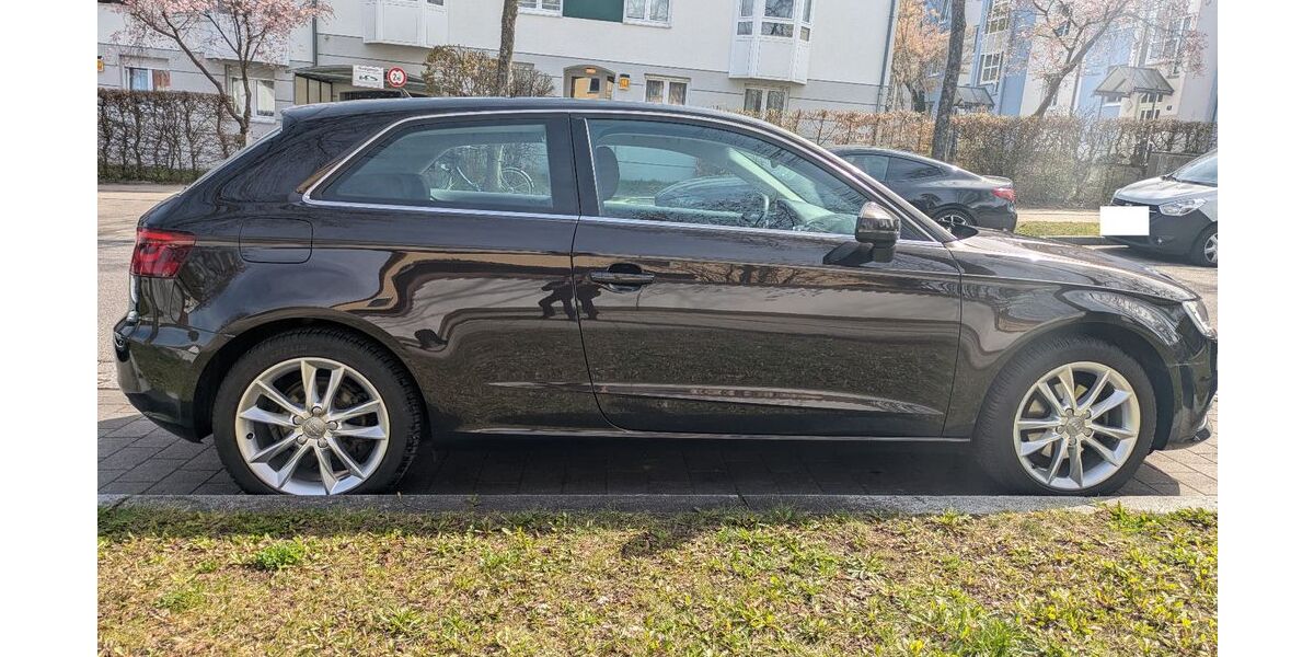 Audi A3 131.000 km 9.200 &euro; Regensburg 93051