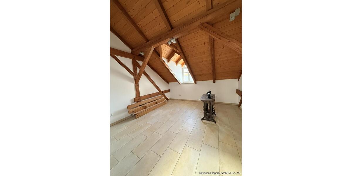 Etagenwohnung Geiselhöring - 4.5 Zimmer, 134 m&sup2;, 950&euro; | Angebot:26637696