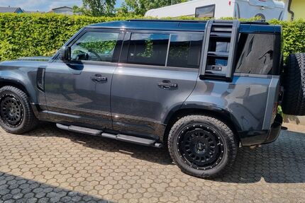 Land Rover Defender 16.000 km 88.600 &euro; Regenstauf/Diesenbach 93128