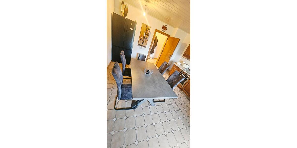 Dachgeschoßwohnung Mallersdorf-Pfaffenberg Pfaffenberg - 3.5 Zimmer, 120 m&sup2;, 800&euro; | Angebot:26624053