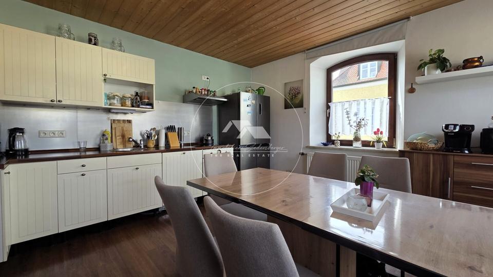 Etagenwohnung Abensberg - 4 Zimmer, 115 m&sup2;, 1.000&euro; | Angebot:25979881