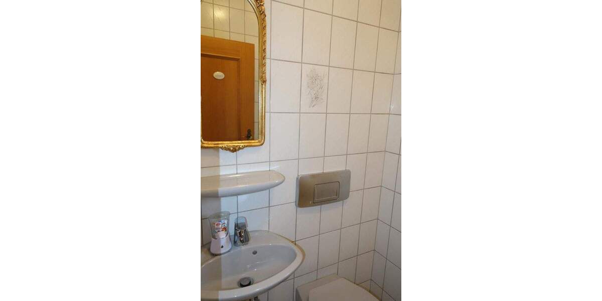 Doppelhaushälfte Laberweinting - 4 Zimmer, 163 m&sup2;, 1.000&euro; | Angebot:25731125