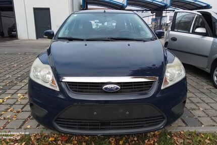 Ford Focus 226.530 km 1.490 € Hemau 93155