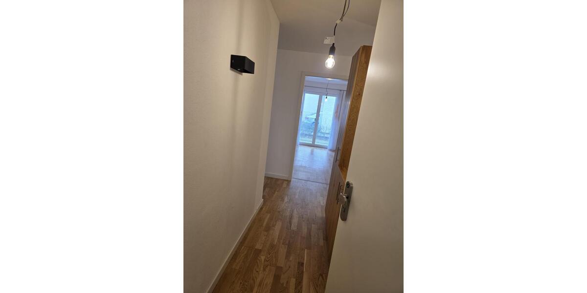 Erdgeschoßwohnung Kelheim - 3 Zimmer, 83 m&sup2;, 590&euro; | Angebot:25080960