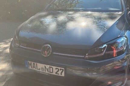 VW Golf 114.000 km 21.000 &euro; Mallersdorf-Pfaffenberg 84066