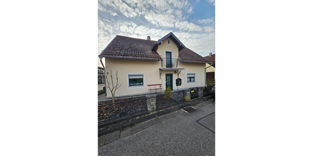 Einfamilienhaus Herrngiersdorf - 6 Zimmer, 164 m&sup2;, 315.000&euro; | Angebot:26302517