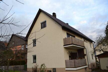 Schöne 3.-Zimmer-Etagenwohnung in 3.-Familienhaus