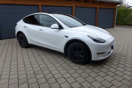 Tesla Model Y 18.800 km 38.700 &euro; Regensburg 93055