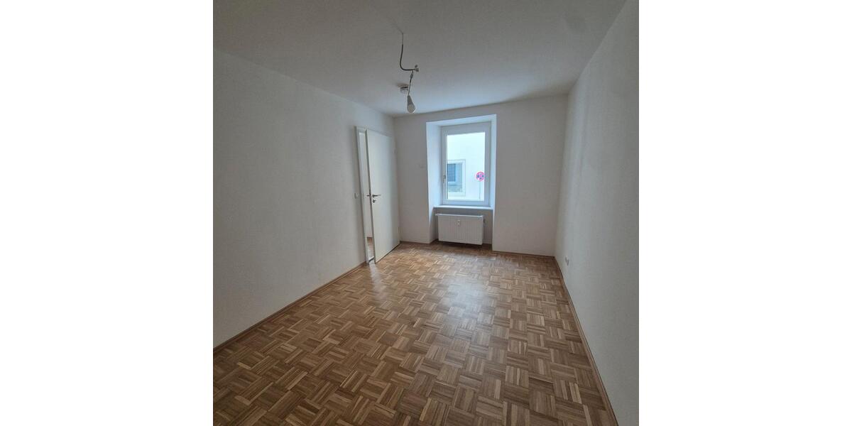 Erdgeschoßwohnung Regensburg Kumpfmühl - 2 Zimmer, 64 m&sup2;, 1.060&euro; | Angebot:26058136