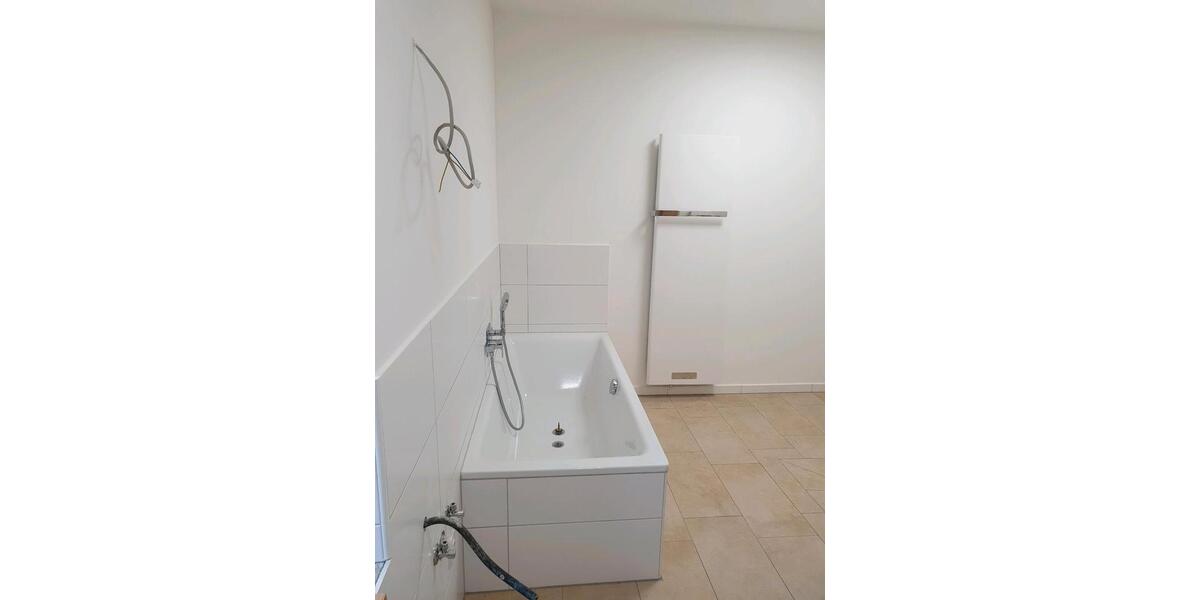 Etagenwohnung Donaustauf - 5 Zimmer, 143 m&sup2;, 1.590&euro; | Angebot:27594346