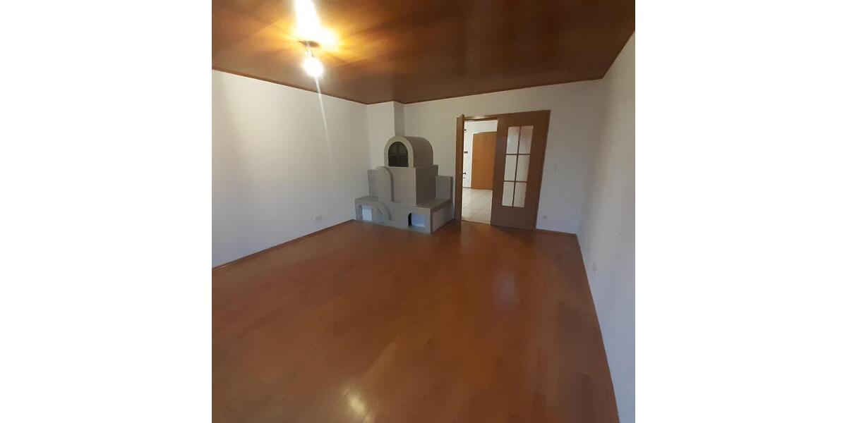 Vermiete 140m² Gallerie-Wohnung Maxhütte-Haidhof 5 zimmer