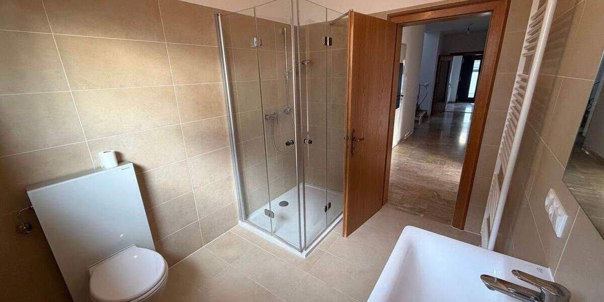 Einfamilienhaus Nittendorf Undorf - 7 Zimmer, 235 m&sup2;, 729.000&euro; | Angebot:25800996