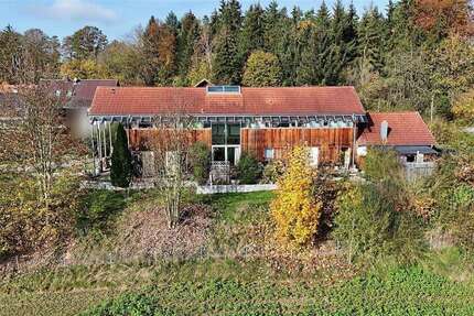 Haus zum Kaufen in Geiselhöring 549.000 € 260 m² 6.5 zimmer