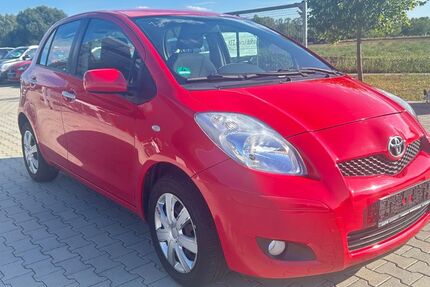 Toyota Yaris 184.000 km 3.000 &euro; Köfering 93096