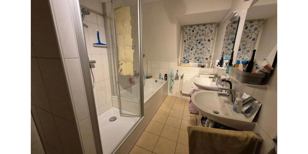 Dachgeschoßwohnung Regensburg Das Dörnberg - 4 Zimmer, 100 m&sup2;, 1.750&euro; | Angebot:26648202