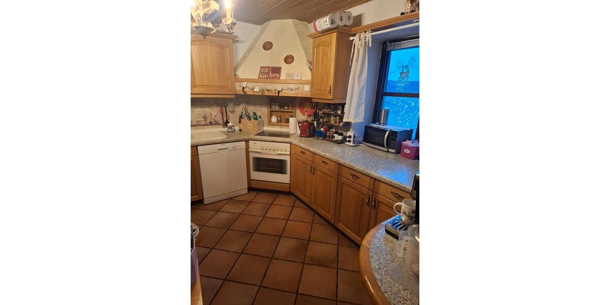 Erdgeschoßwohnung Wenzenbach - 5 Zimmer, 126 m&sup2;, 1.008&euro; | Angebot:26234795