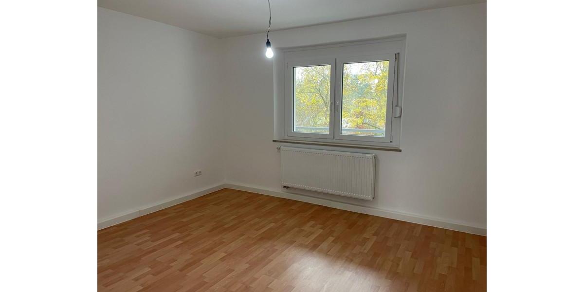Tolle 3 - Zimmer Wohnung mit Balkon in modernisierter Wohnanlage! zimmer