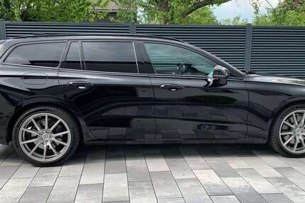 Volvo V60 145.000 km 22.500 € Regensburg 93055