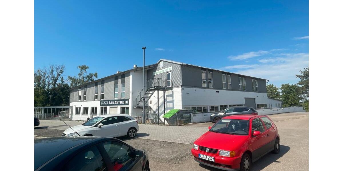 Gewerbeobjekt Pentling - 2.200&euro; | Angebot:26680273