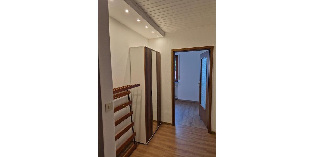 Bungalow Ihrlerstein - 5 Zimmer, 125 m&sup2;, 1.300&euro; | Angebot:27613213