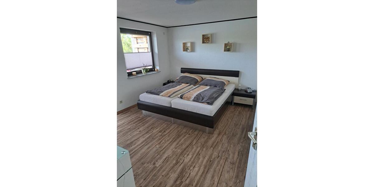 Einfamilienhaus Kelheim - 9 Zimmer, 140 m&sup2;, 535.000&euro; | Angebot:26701125