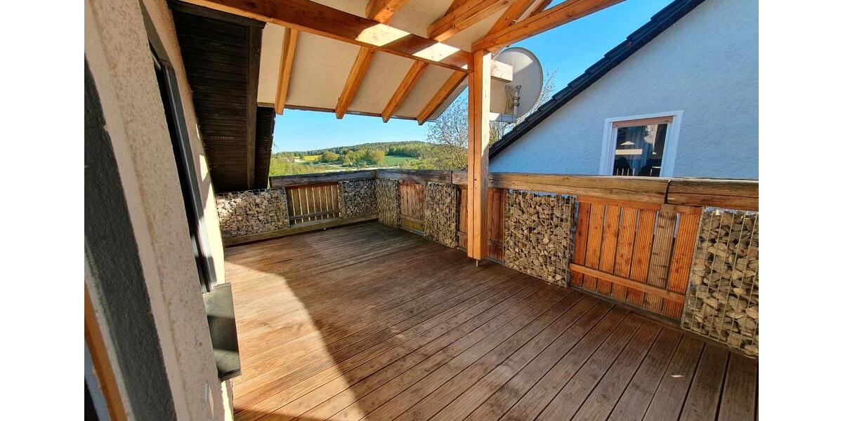 Dachgeschoßwohnung Maxhütte-Haidhof Haidhof - 4 Zimmer, 100 m&sup2;, 1.000&euro; | Angebot:26395838