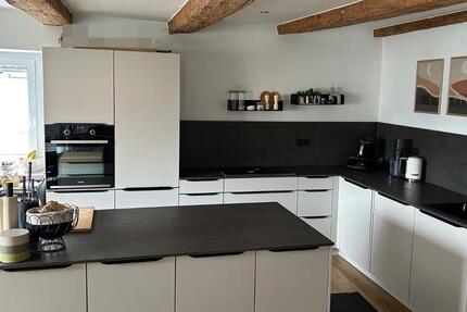 Haus Lappersdorf - 5 Zimmer, 202 m&sup2;, 2.350&euro; | Angebot:25220450