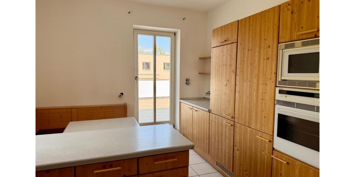 Etagenwohnung Abensberg - 5 Zimmer, 175 m&sup2;, 1.200&euro; | Angebot:26522843