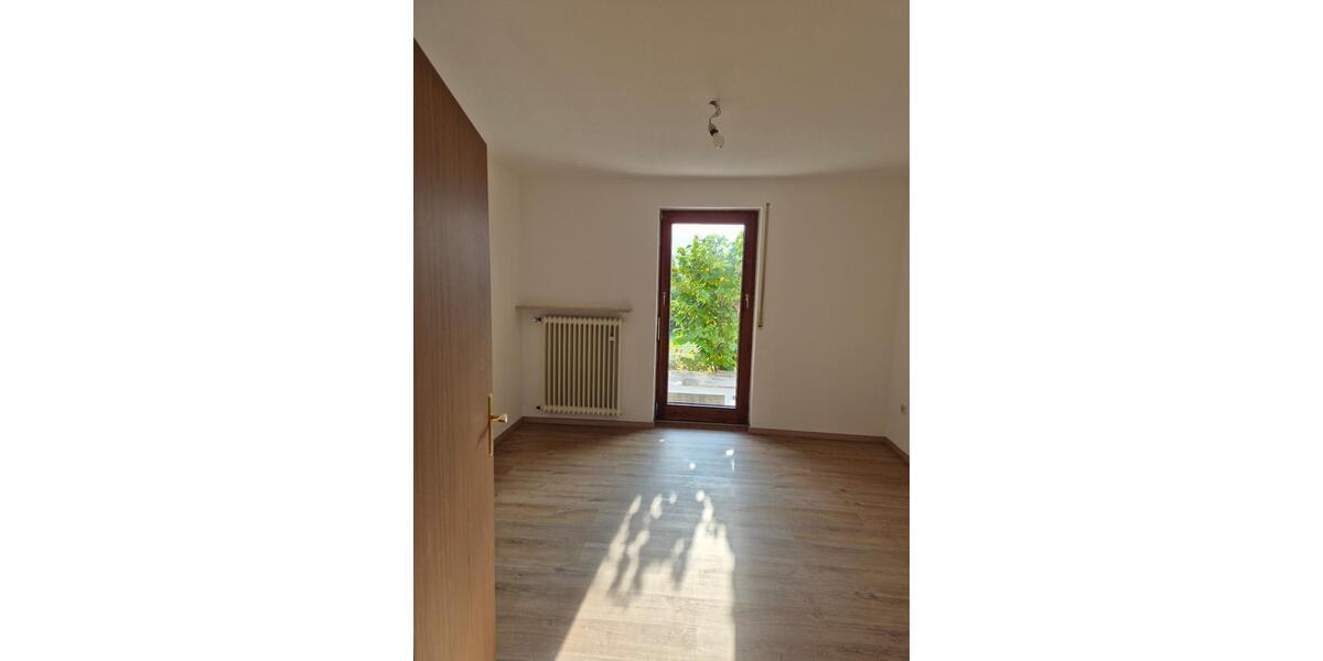 Bungalow Ihrlerstein - 5 Zimmer, 125 m&sup2;, 1.300&euro; | Angebot:27613213