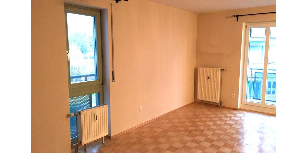 59qm Wohnung, Saal a.d.Donau, Küche Tiefgarage Bad mit Wanne 2 zimmer