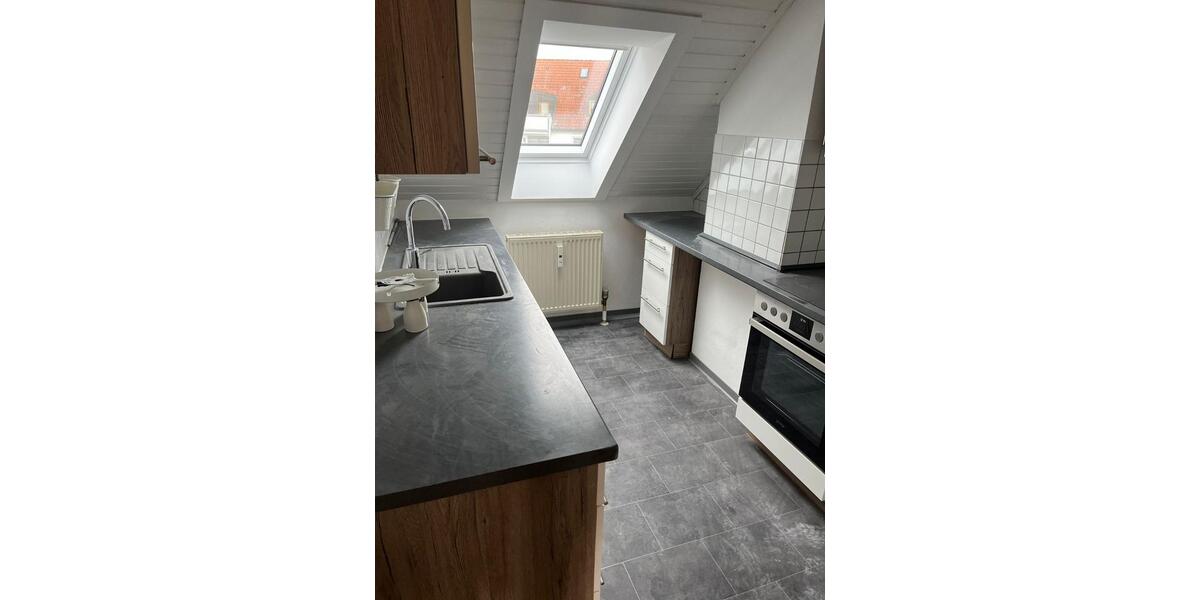 2 Zi. DG Wohnung 2 zimmer