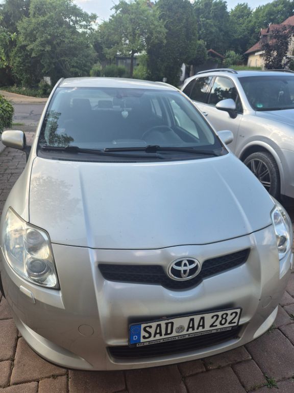 Toyota Auris 120.000 km 4.250 € Burglengenfeld 93133