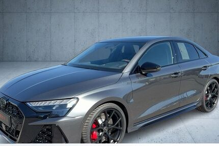 Audi RS3 9.900 km 70.880 &euro; Neutraubling 93073