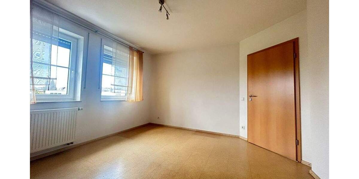 Metzgerei mit Schlachthaus, Laden und riesiger Wohnung zimmer