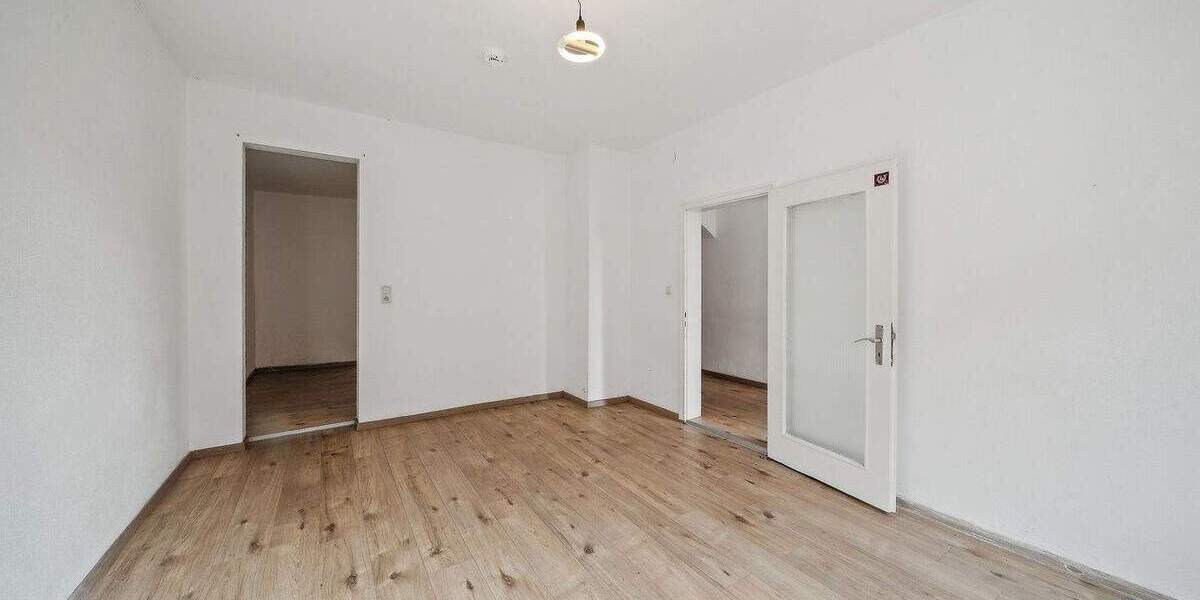 Etagenwohnung Abensberg Arnhofen - 4 Zimmer, 87 m&sup2;, 135.000&euro; | Angebot:25691023