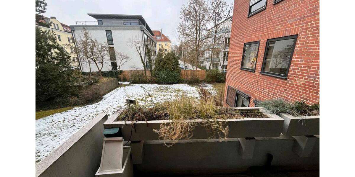 Etagenwohnung Regensburg Das Dörnberg - 1 Zimmer, 105 m&sup2;, 2.000&euro; | Angebot:25101958