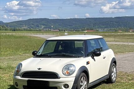 Mini ONE 148.200 km 2.600 &euro; Pfatter 93102