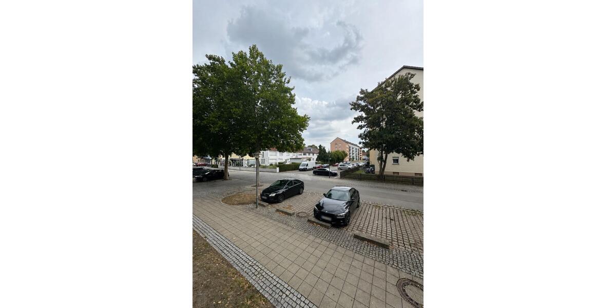 Erdgeschoßwohnung Neutraubling - 2 Zimmer, 67 m&sup2;, 975&euro; | Angebot:27621837