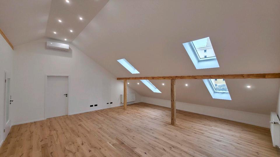 Dachgeschoßwohnung Regensburg Konradsiedlung - 2 Zimmer, 70 m&sup2;, 379.000&euro; | Angebot:25266612