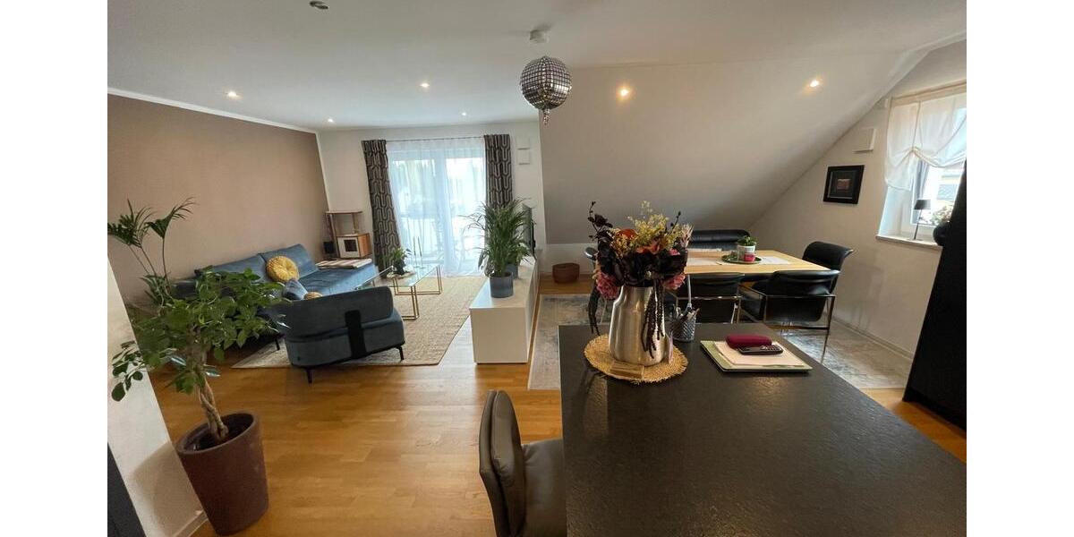 Dachgeschoßwohnung Tegernheim - 4 Zimmer, 116 m&sup2;, 684.000&euro; | Angebot:27021013