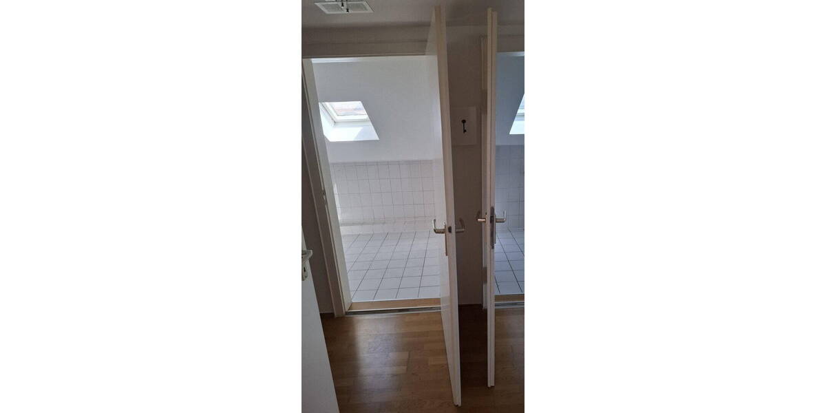 Etagenwohnung Langquaid - 2 Zimmer, 50 m&sup2;, 435&euro; | Angebot:26730922
