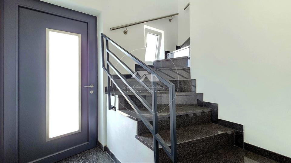 Etagenwohnung Teublitz - 4.5 Zimmer, 103 m&sup2;, 1.150&euro; | Angebot:26592825