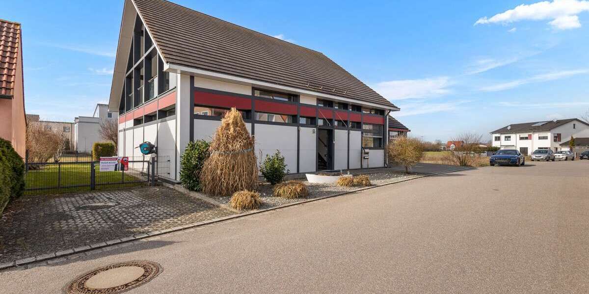 Einfamilienhaus Neutraubling - 5 Zimmer, 203 m&sup2;, 1.080.000&euro; | Angebot:25601809