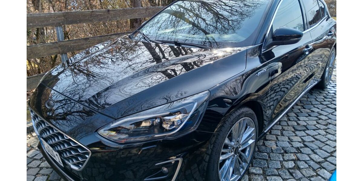 Ford Focus 96.000 km 14.999 &euro; Bernhardswald 93170
