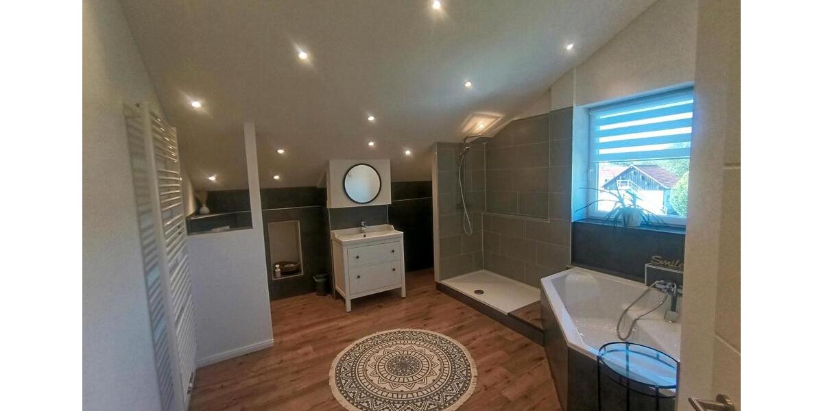 Gewerbeimmobilie mit Wohneinheit, großer Garten zimmer