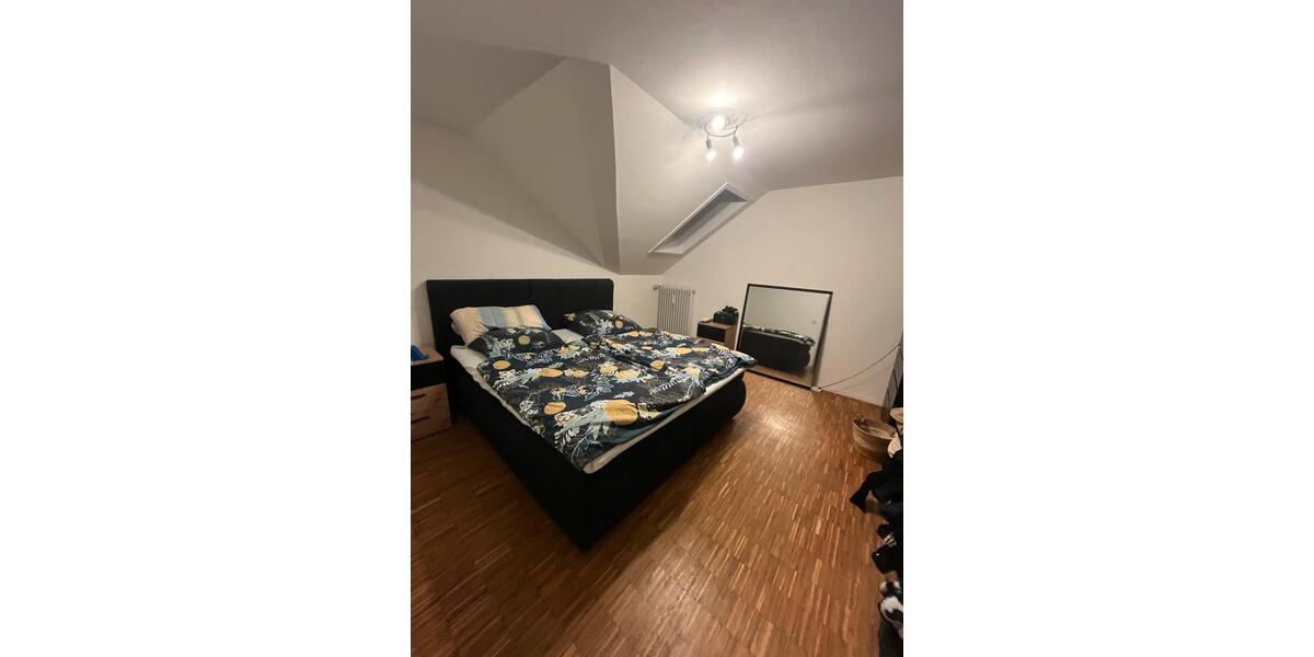 Nachmieter für Galerie Wohnung in Kumpfmühl-Ziegetsdorf-Neuprüll 2.5 zimmer